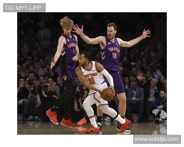 篮网大胜尼克斯,取得系列赛领先:纽约篮球之战热血沸腾 篮网大胜尼克斯,取得系列赛领先:纽约篮球之战热血沸腾