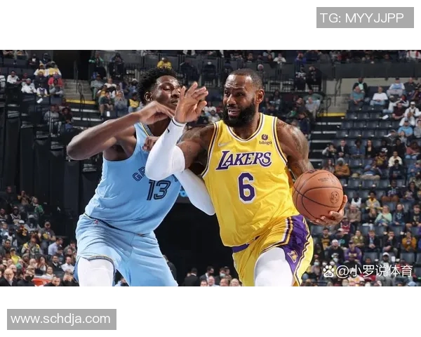 灰熊与湖人激战正酣比分揭晓引发球迷热议 灰熊与湖人激战正酣比分揭晓引发球迷热议